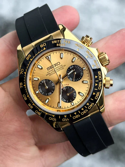 D-Racing "Gold W/Black (Pikachu)" - Reloj personalizado con cristal de zafiro y acero inoxidable 316L | XP Watch Co.