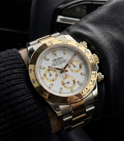 D-Racing "Two Tone Gold W/White" - Reloj personalizado con acero inoxidable 316L y cristal de zafiro | XP Watch Co.