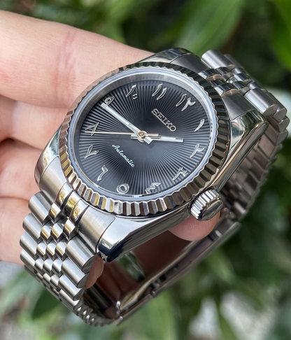 DJ-Fluted "Silver Stealth" Árabe - Reloj personalizado con movimiento automático NH35 y cristal de zafiro | XP Watch Co.