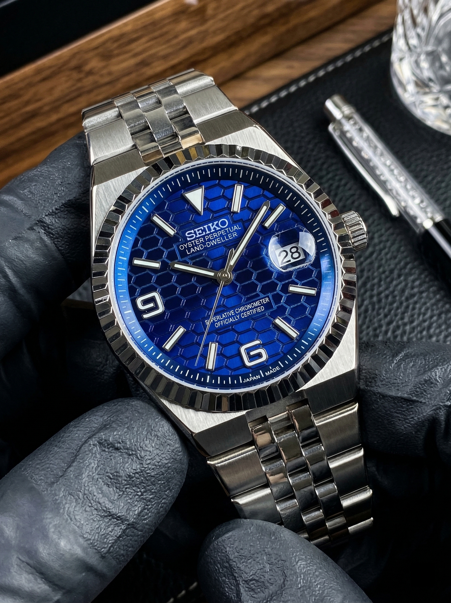 Land-Dweller Mod "Dark Blue" - Reloj personalizado con movimiento automático NH35 y cristal de zafiro | XP Watch Co.