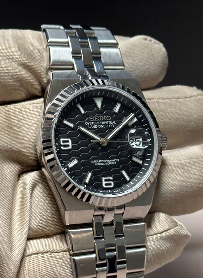 Land-Dweller "Black" Dial - Reloj personalizado con cristal de zafiro y acero inoxidable 316L | XP Watch Co.
