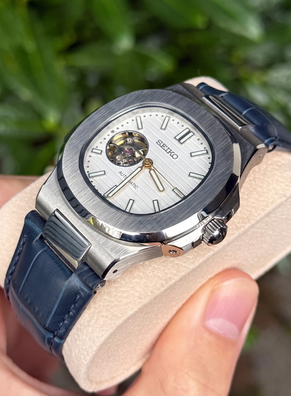 Nautic "Open Heart" White — Blue Leather Strap - Reloj personalizado con movimiento automático NH35 y cristal de zafiro | XP Watch Co.