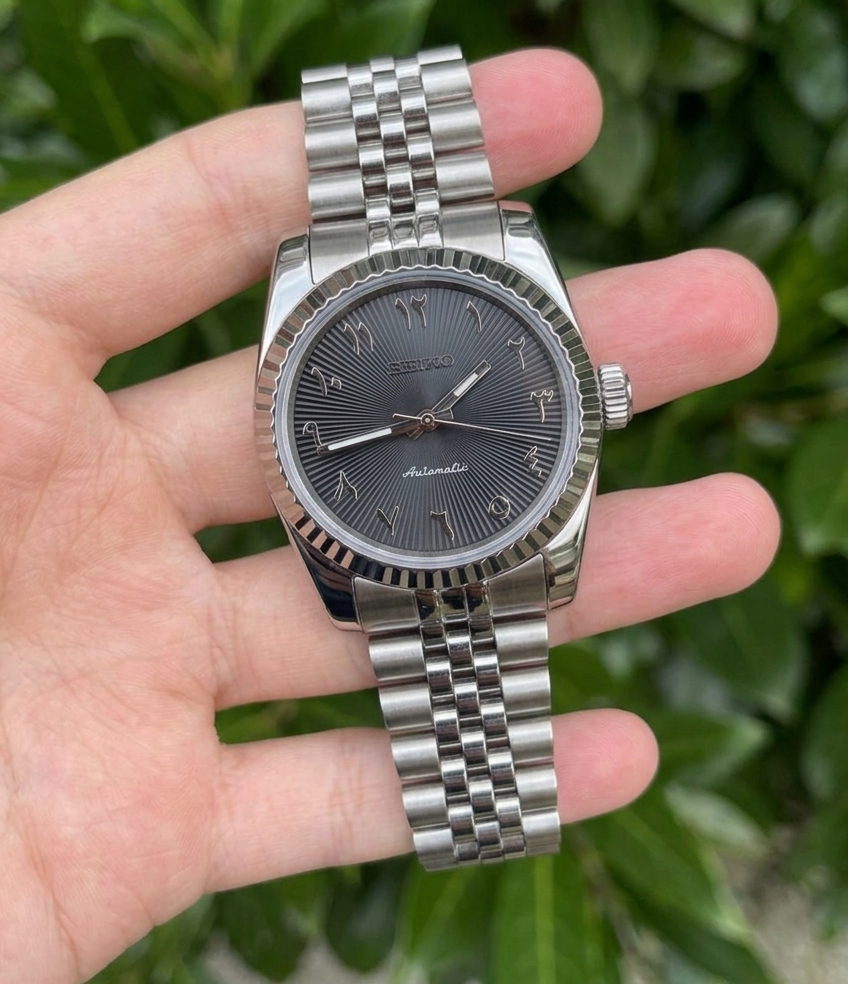 DJ-Fluted "Black Textured" Árabe - Reloj automático personalizado con acero inoxidable 316L y cristal de zafiro | XP Watch Co.