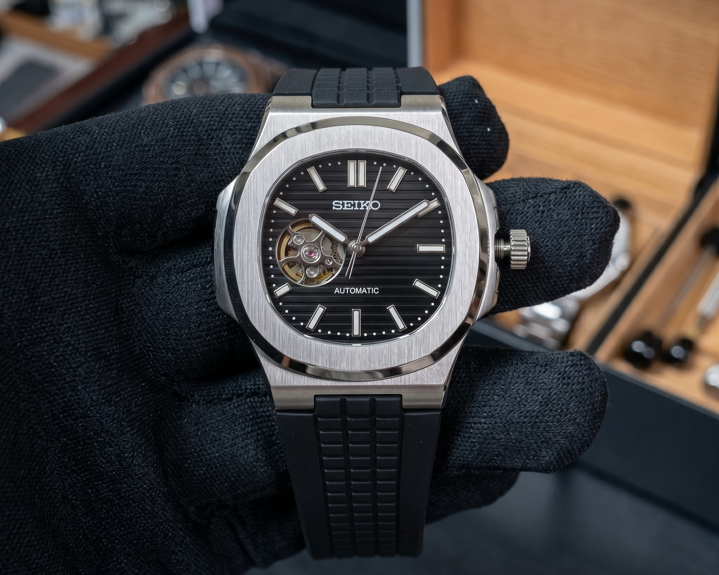 Nautic "Open Heart" Black - Reloj personalizado con movimiento automático NH35 y cristal de zafiro | XP Watch Co.