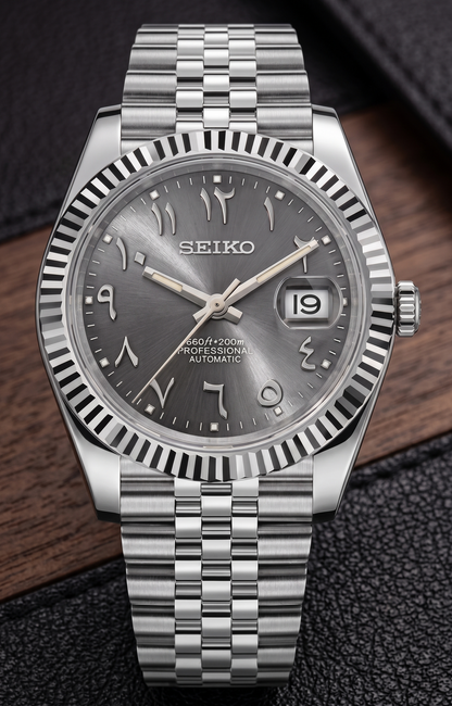 DJ-Fluted Mod "Grey Rhodium" Árabe con movimiento NH35, cristal zafiro y acero 316L | XP Watch Co.