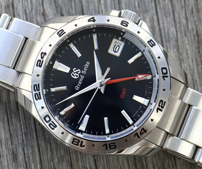 Grandko Mod XP Mod GMT Dual-Time 39.5mm | Deep Black con movimiento NH35, cristal zafiro y acero 316L | XP Watch Co.