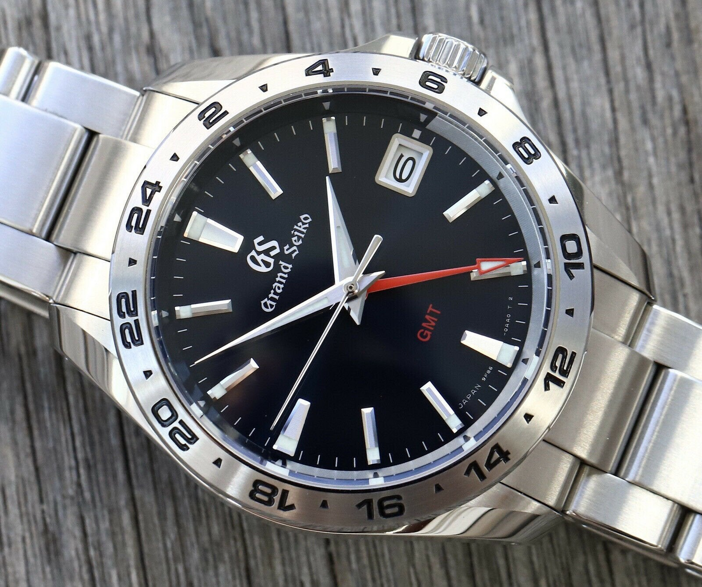 Grandko Mod GMT Dual-Time 39.5mm | Deep Black - Reloj personalizado con cristal de zafiro y acero inoxidable 316L | XP Watch Co.