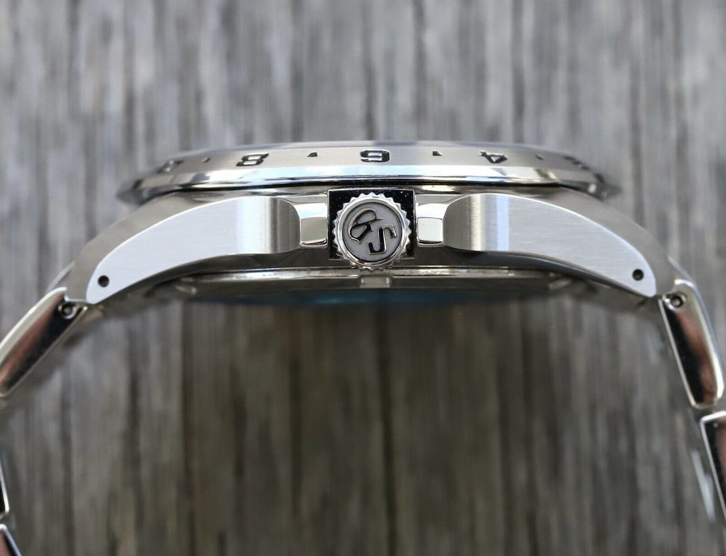 Grandko Mod XP Mod GMT Dual-Time 39.5mm | Deep Black con corona grabada, acero 316L y movimiento NH70 | XP Watch Co.