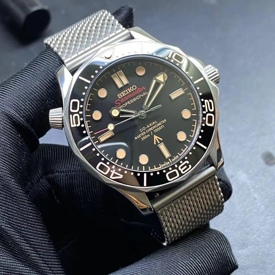 Mod Seamaster Diver - James Bond 007 - Reloj personalizado con movimiento automático NH35 y cristal de zafiro | XP Watch Co.
