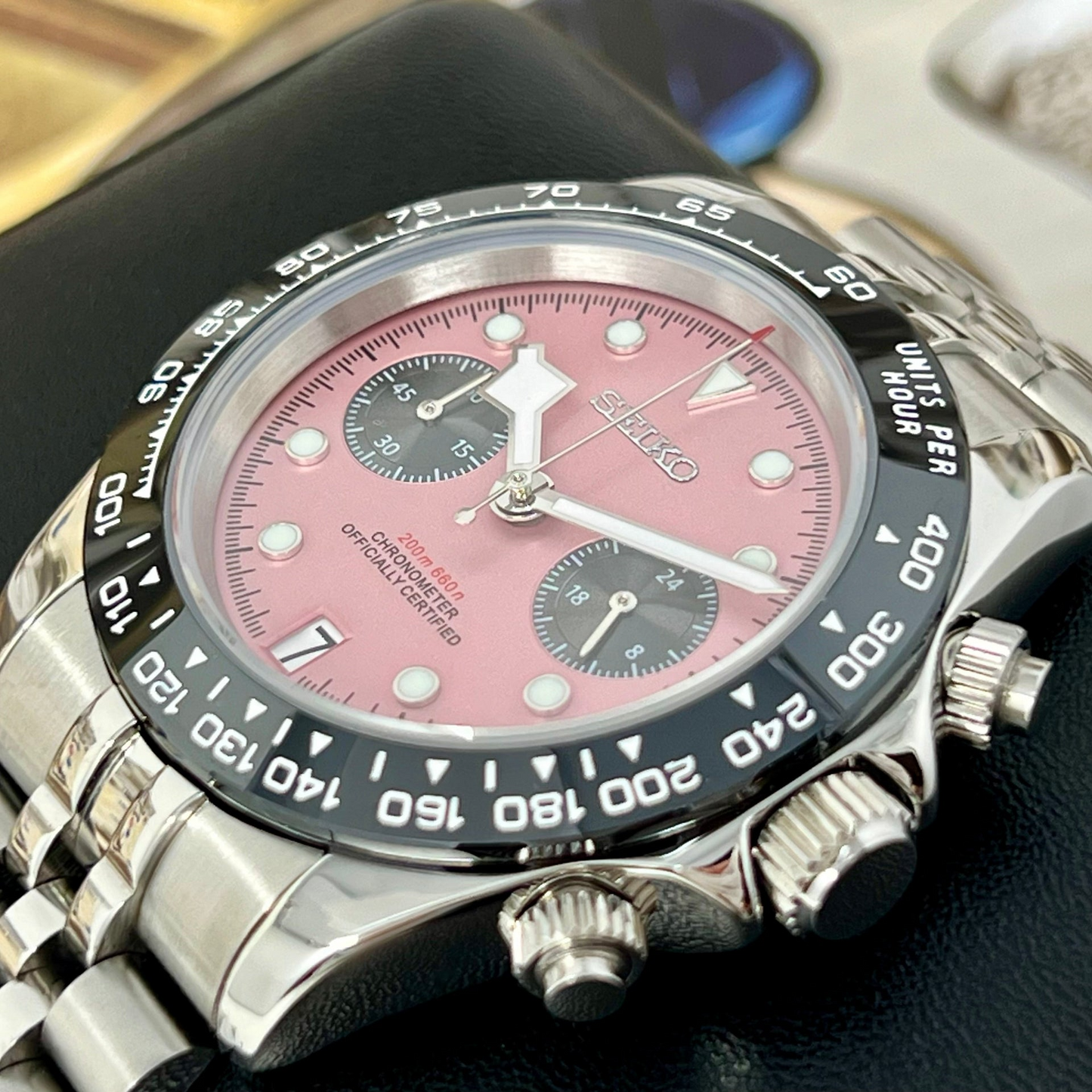 D-Racing "Pink" - Reloj personalizado con movimiento automático NH35 y cristal de zafiro | XP Watch Co.