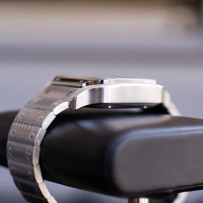 Santeiko Mod "W/Black" - Reloj personalizado con acero inoxidable 316L y cristal de zafiro | XP Watch Co.