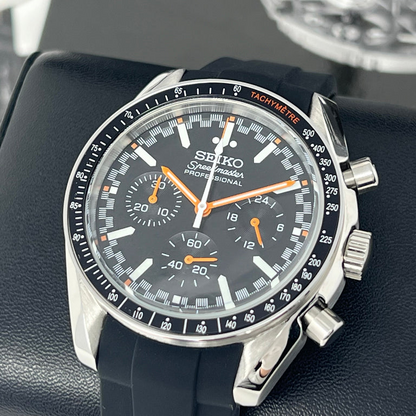 Speedy Chrono "Orange" - Reloj personalizado con cronógrafo VK63 y cristal de zafiro | XP Watch Co.