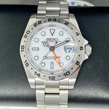 GMT Dual-Time Dual-Time "Explorer White" - Reloj personalizado con cristal de zafiro y acero inoxidable 316L | XP Watch Co.