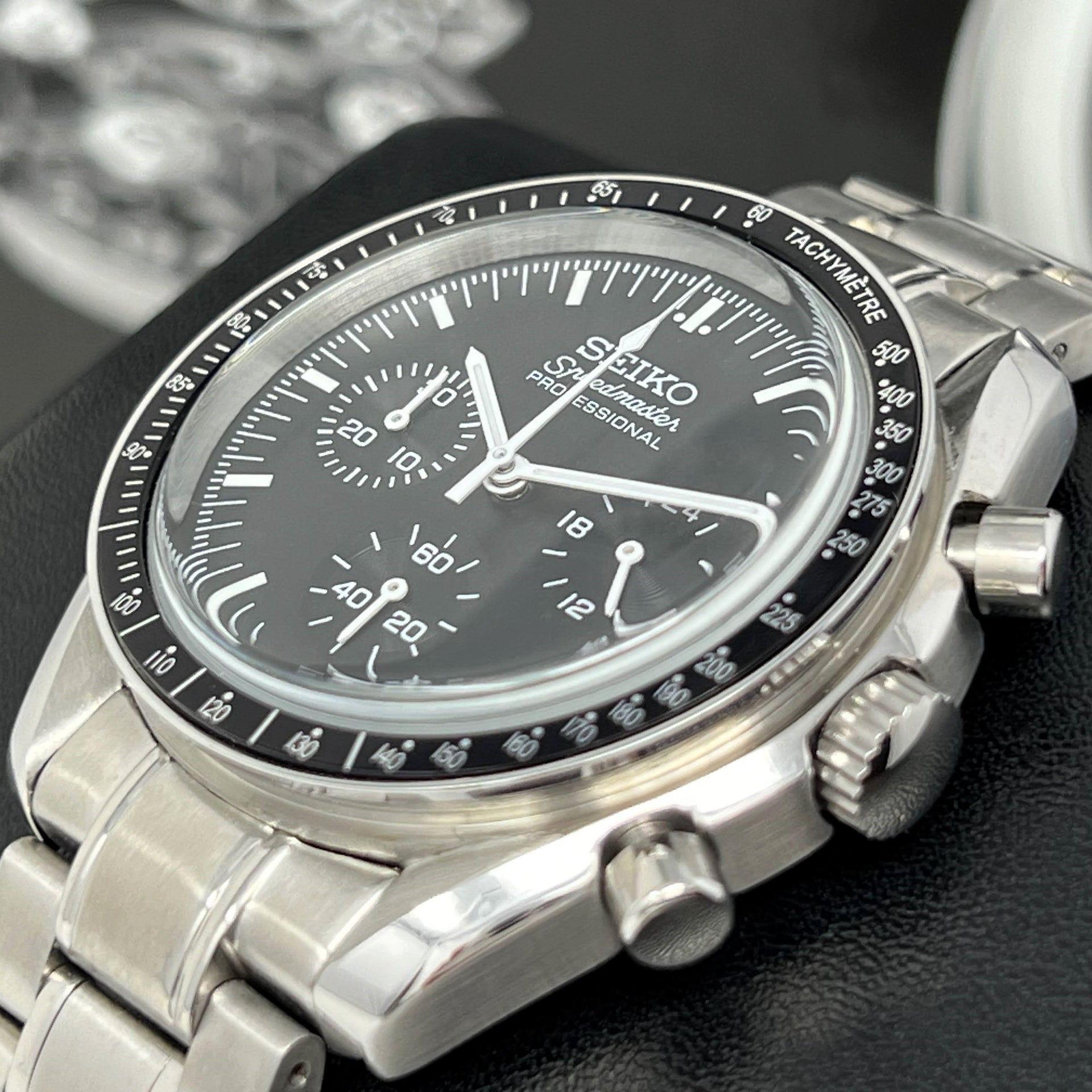 cronógrafo Speedy Chrono "Moonwatch" - Reloj personalizado con cristal de zafiro y acero inoxidable 316L | XP Watch Co.