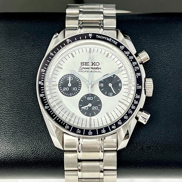 Speedy Chrono "Panda" - Reloj personalizado con cronógrafo VK63 y acero inoxidable 316L | XP Watch Co.