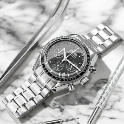 cronógrafo Speedy Chrono "Moonwatch" - Reloj personalizado con cronógrafo VK63 y acero inoxidable 316L | XP Watch Co.
