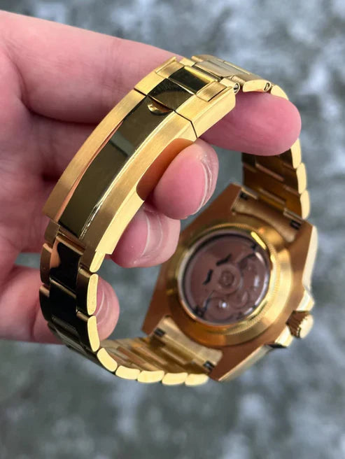 GMT Dual-Time Dual-Time "Gold" - Reloj personalizado con movimiento automático NH35 y acero inoxidable 316L | XP Watch Co.