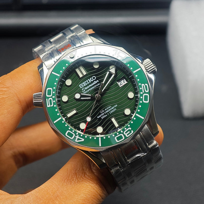 Mod Seamaster Diver Green - Reloj automático personalizado con cristal de zafiro y acero 316L | XP Watch Co.