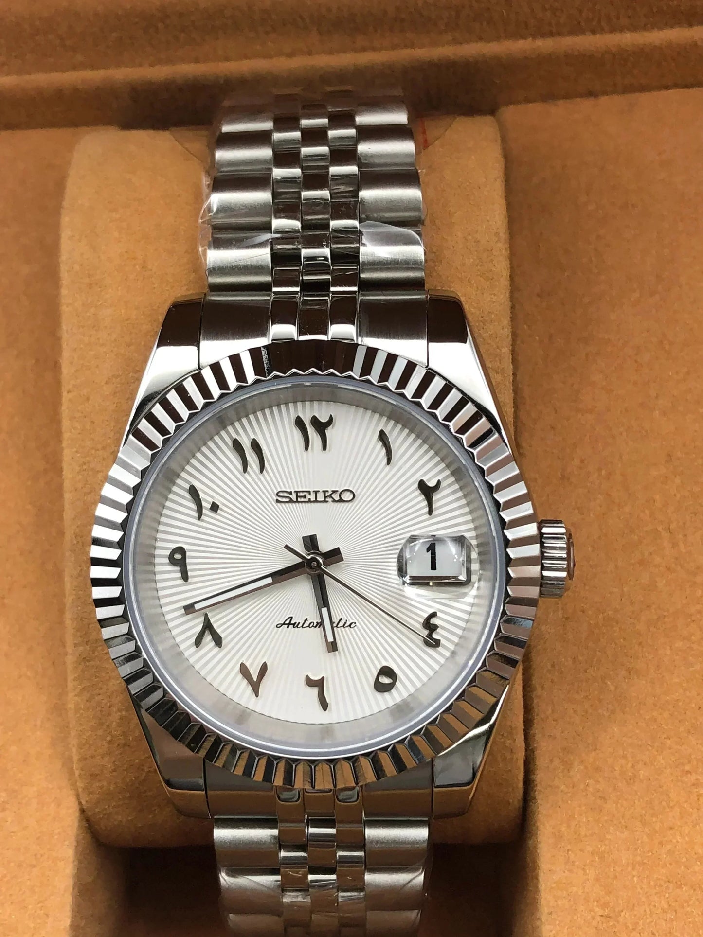 DJ-Fluted "White Textured" Árabe, movimiento NH35, cristal zafiro acero 316L, XP Watch Co.