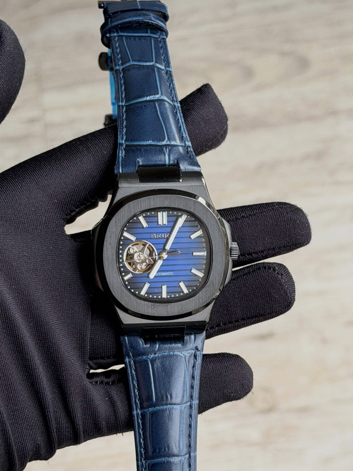 Nautic Dark Black Knight Blue Leather - Reloj automático con cristal de zafiro | XP Watch Co.