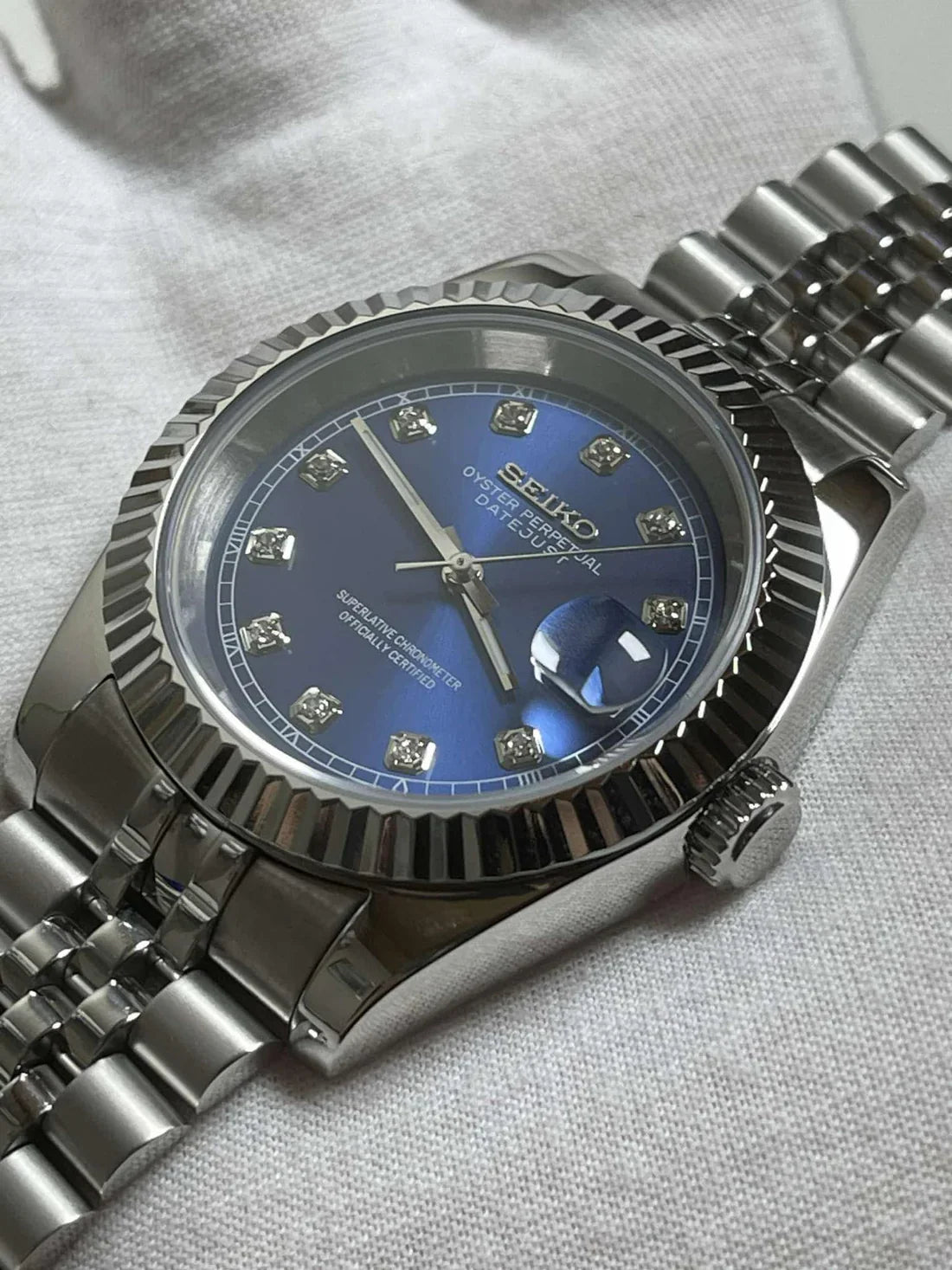 Ladyjust "Ice Blue Diamond" - Reloj personalizado con cristal de zafiro y acero inoxidable 316L | XP Watch Co.