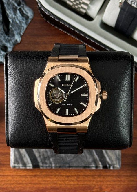 Nautic "Open Heart" Rose Gold Black - Reloj personalizado con movimiento automático NH35 y cristal de zafiro | XP Watch Co.