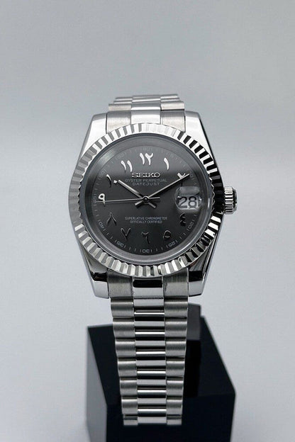 DJ-Fluted Mod "Grey Rhodium" Árabe - Reloj personalizado con cristal de zafiro y acero inoxidable 316L | XP Watch Co.