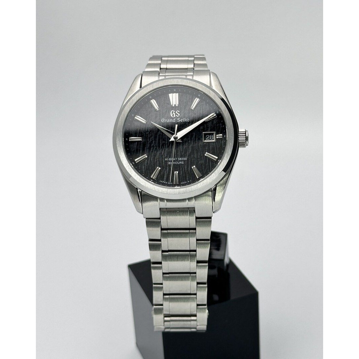 Grandko Mod 39.5mm | Charcoal Dial - Reloj personalizado con cristal de zafiro y acero inoxidable 316L | XP Watch Co.