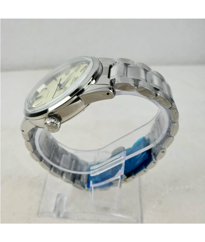 Grandko Mod 39.5mm | Champagne - Reloj personalizado con cristal de zafiro y acero inoxidable 316L | XP Watch Co.