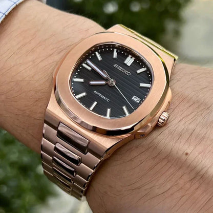 Nautic Mod "Rose Gold W/Black" - Reloj personalizado con cristal de zafiro y acero inoxidable 316L | XP Watch Co.