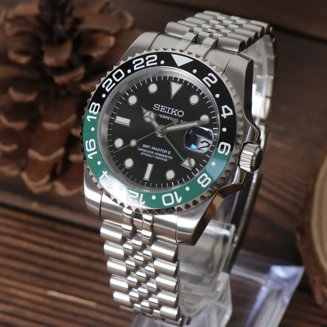 GMT Dual-Time Dual-Time "Starbucks" - Reloj personalizado con cristal de zafiro y acero inoxidable 316L | XP Watch Co.