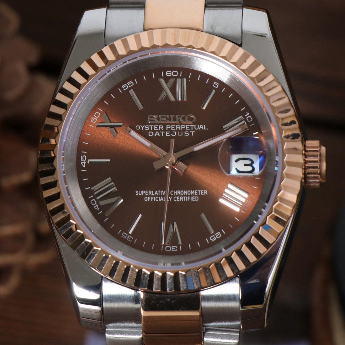 DJ-Fluted "Roman Brown" Rose Gold Two-Tone - Reloj personalizado con cristal de zafiro y acero inoxidable 316L | XP Watch Co.