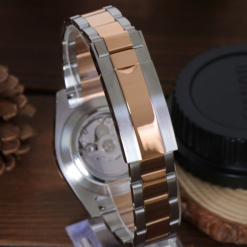 DJ-Fluted "Roman Brown" Rose Gold Two-Tone - Reloj personalizado con cristal de zafiro y acero inoxidable 316L | XP Watch Co.