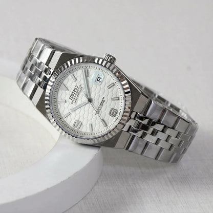Land-Dweller Mod "Fresh White" Dial - Reloj personalizado con acero inoxidable 316L y cristal de zafiro | XP Watch Co.