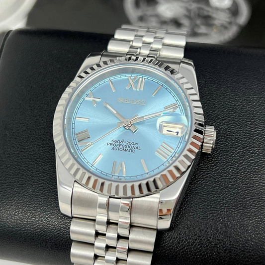DJ-Fluted "Ice Blue Roman" - Reloj personalizado con cristal de zafiro y acero inoxidable 316L | XP Watch Co.