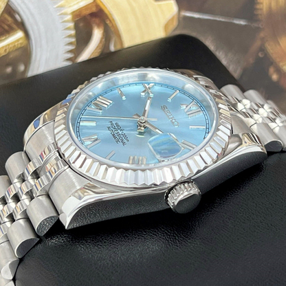 DJ-Fluted "Ice Blue Roman" - Reloj personalizado con cristal de zafiro y acero inoxidable 316L | XP Watch Co.