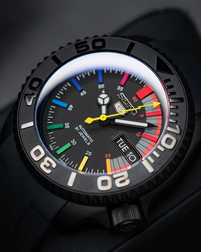 Seimod Black Rainbow - Reloj personalizado con movimiento automático NH35 y cristal de zafiro | XP Watch Co.