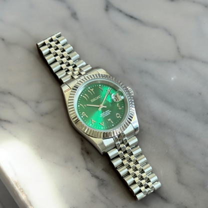 DJ-Fluted "Green" Árabe - Reloj personalizado con movimiento automático NH35 y cristal de zafiro | XP Watch Co.