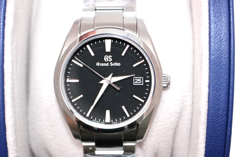 Grandko Mod 39.5mm | Deep Black - Reloj personalizado con cristal de zafiro y acero inoxidable 316L | XP Watch Co.