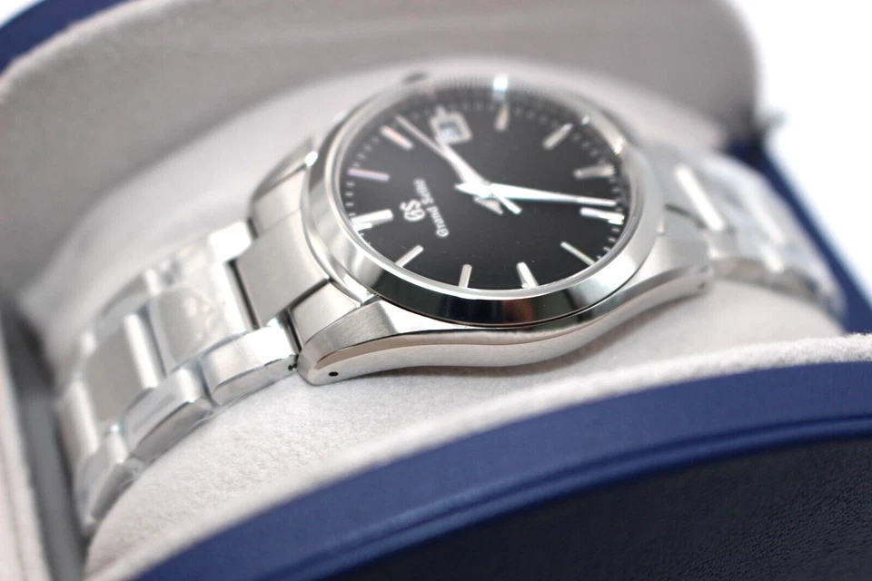 Grandko Mod 39.5mm | Deep Black - Reloj personalizado con cristal de zafiro y acero inoxidable 316L | XP Watch Co.
