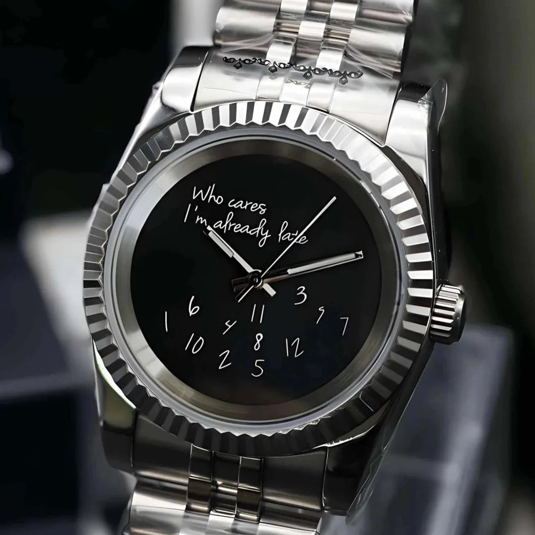 DJ-Fluted "Black" (Who Cares..) - Reloj personalizado con cristal de zafiro y acero inoxidable 316L | XP Watch Co.