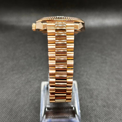 DD-President "Mint Green Roman Rose Gold" - Reloj personalizado con acero inoxidable 316L y cristal de zafiro | XP Watch Co.