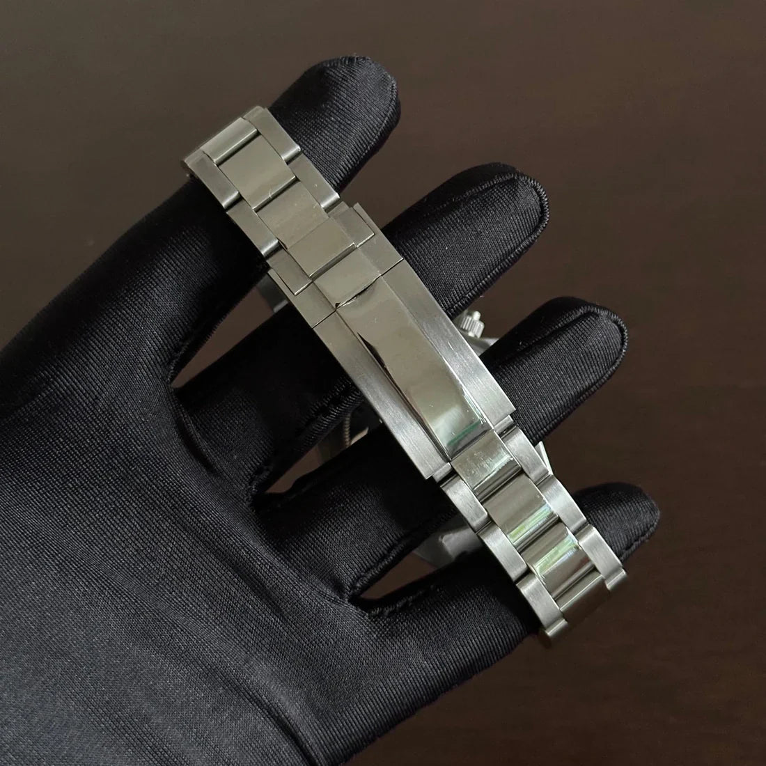 D-Racing "Emerald" - Reloj personalizado con acero inoxidable 316L y cristal de zafiro | XP Watch Co.