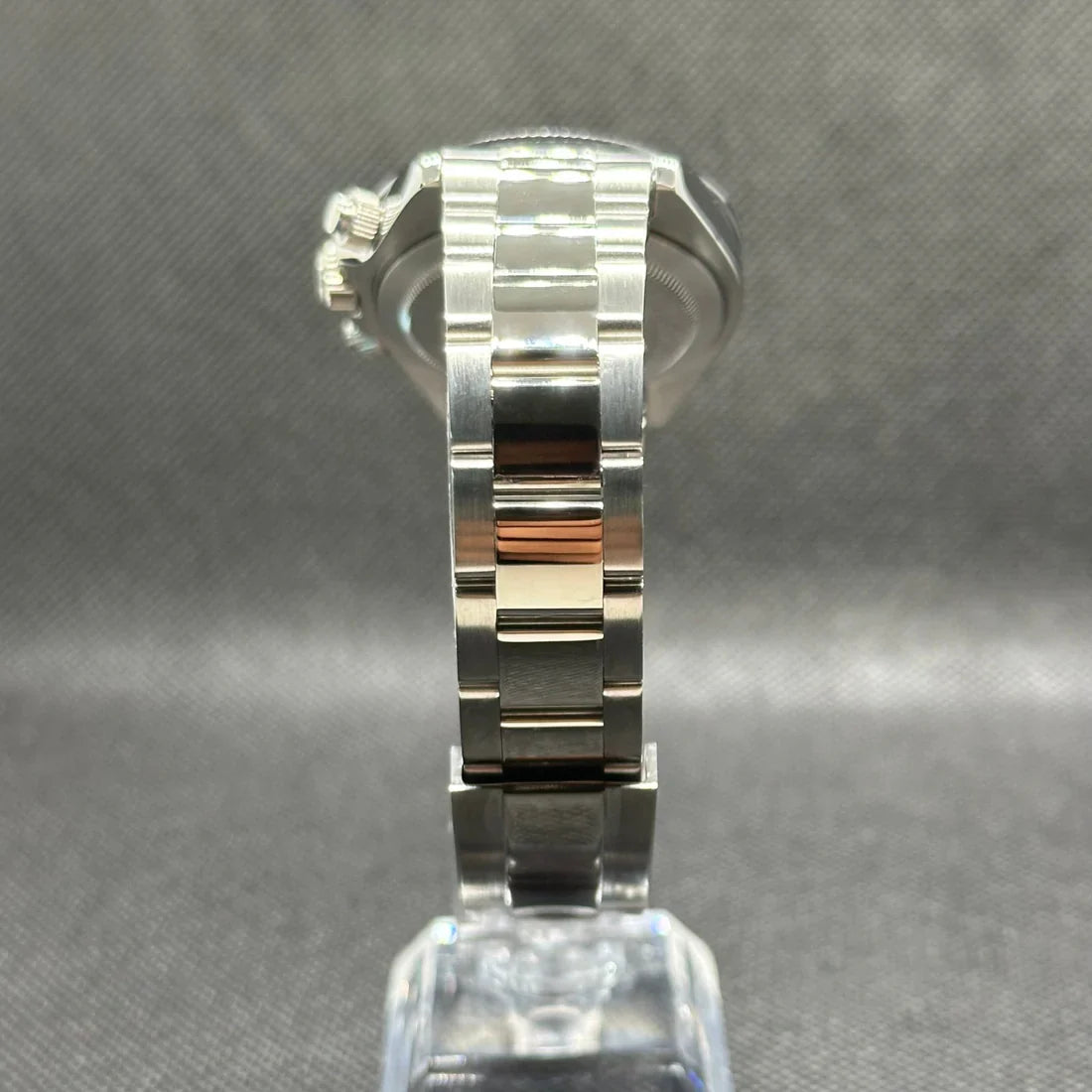 D-Racing "Emerald" - Reloj personalizado con acero inoxidable 316L y cristal de zafiro | XP Watch Co.