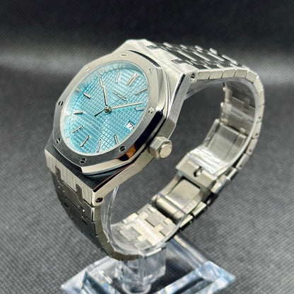 ROAK "Light Blue" - Reloj personalizado con cristal de zafiro y acero inoxidable 316L | XP Watch Co.