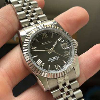DJ-Fluted "Black Roman" - Reloj personalizado con movimiento automático NH35 y cristal de zafiro | XP Watch Co.